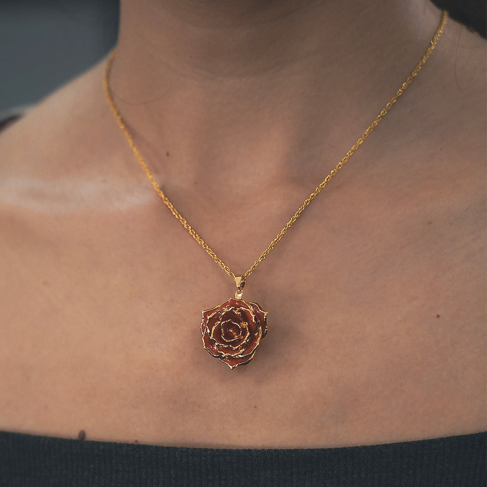 Collana con ciondolo reale Rosa